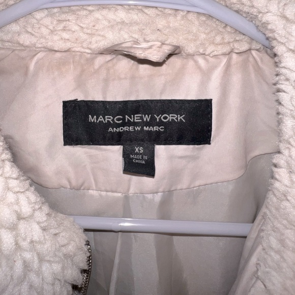 Women’s Fall Jacket - Picture 2 of 3